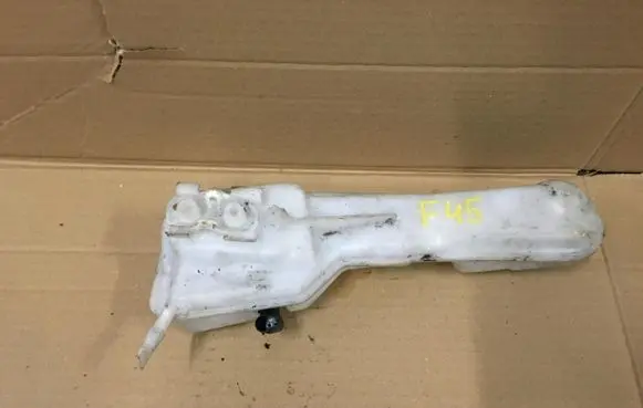 BMW 2 F45 Brake fluid reservoir 