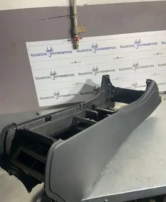 Mercedes-Benz GLC X253 C253 Center console A2536809002 20170906D299 00009H15