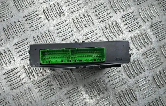 Volvo S40, V40 Alarm control unit/module 30889926 2333008462