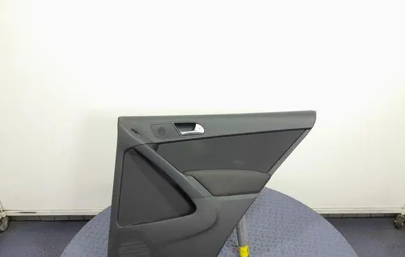Volkswagen Tiguan Door card panel trim set 5N0867212