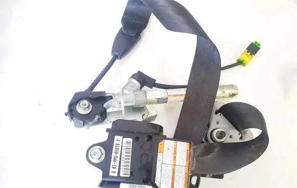 Honda CR-V Front seatbelt a81450swwe0b a81450-sww-e0b
