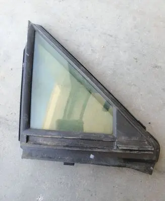 Toyota RAV 4 (XA50) Front door vent window glass four-door 
