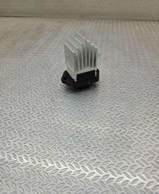 MG ZS Heater blower motor/fan resistor 10409645