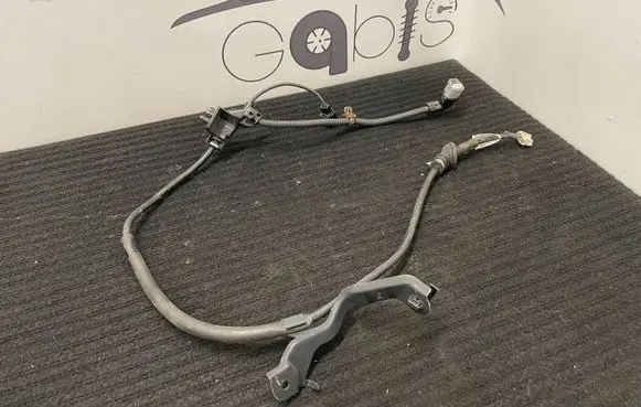 Toyota RAV 4 (XA50) Rear ABS sensor wiring 890C0-42010