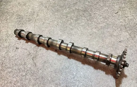 Mercedes-Benz Sprinter W906 Camshaft A6510500200 16077012133