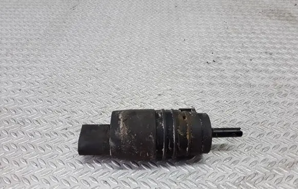 Mercedes-Benz C W203 Windscreen/windshield washer pump
