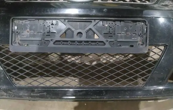 Mazda 5 Front bumper lower grill