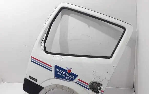 Door (2 Door Coupe)