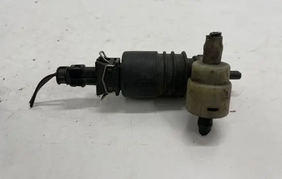 Opel Zafira B Windscreen/windshield washer pump