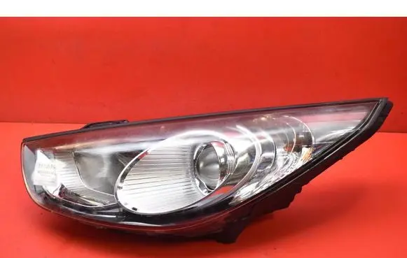 Hyundai ix35 Headlight/headlamp 921012Y