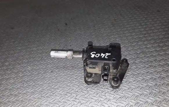 Audi A3 S3 8P Central locking motor 8E9827833