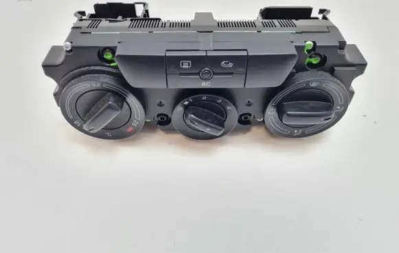 Skoda Octavia Mk2 (1Z) Climate control unit