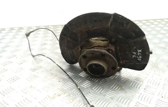 Volvo XC90 Front wheel hub P30681806 T130296