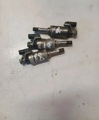 BMW 7 E65 E66 Fuel injector 0261500