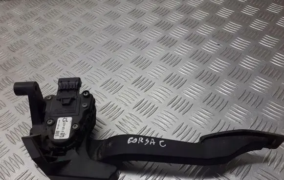 Opel Corsa C Accelerator pedal position sensor 9129423