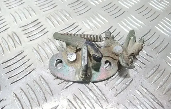 Mitsubishi Galant Tailgate/trunk/boot lock/catch/latch