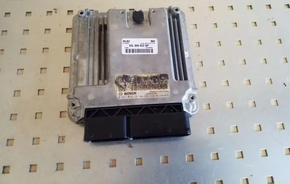 Audi A5 8T 8F Engine control unit/module 03L906022NP 0281016141