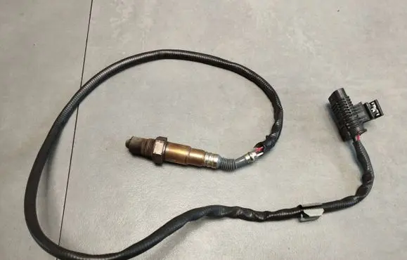 BMW 7 G11 G12 Lambda probe sensor 0258027105