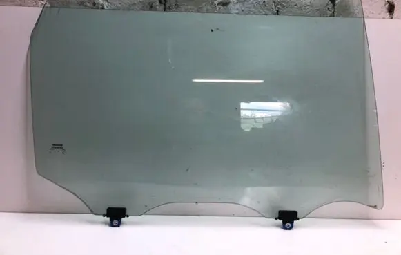 Nissan Rogue Rear door window glass DOT15