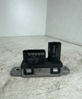 Glow plug pre-heat relay