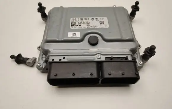 Mercedes-Benz C W204 Engine control unit/module A1569002901
