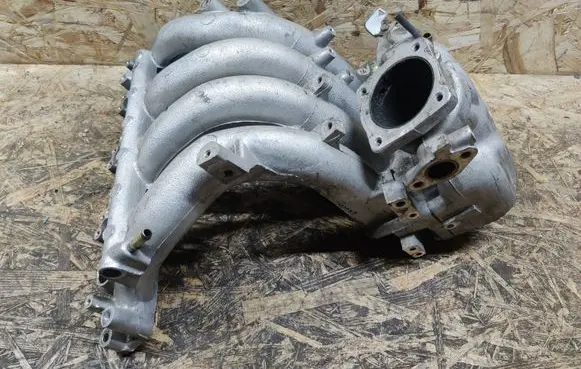 Mitsubishi Pajero Pinin Intake manifold