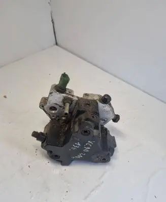Volvo XC90 Fuel injection high pressure pump 8692521 034112 0445010111