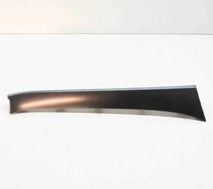 Dashboard glove box trim