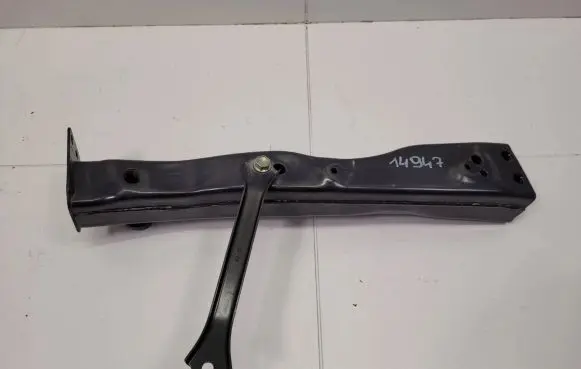 Radiator mount bracket