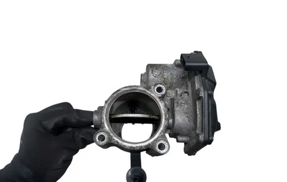 Mini Cooper Countryman R60 Throttle valve 7810752