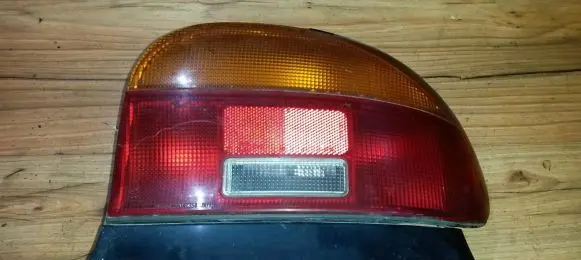 Mazda 121 Rear/tail lights e133592 33-09505r