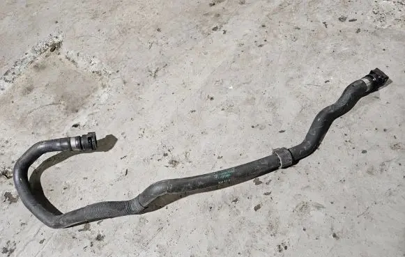 BMW 7 F01 F02 F03 F04 Engine coolant pipe/hose 7580963 15476810