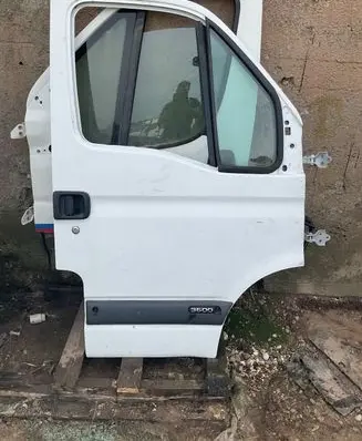 Renault Master II Front door