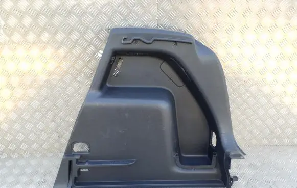 Trunk/boot side trim panel
