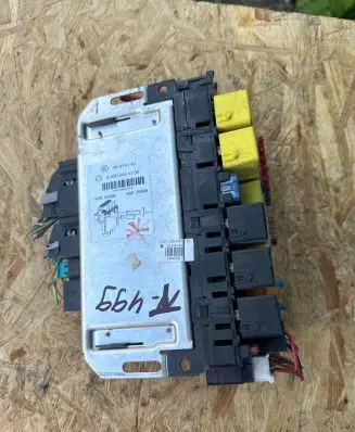 Mercedes-Benz S W220 Fuse module 05045110