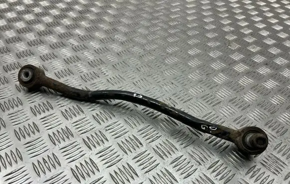 Rear control arm