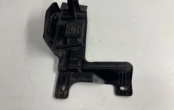Peugeot 3008 I Other engine bay part 9809148380