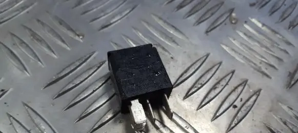 Volvo V70 Other relay 9441161 4rd00781-00