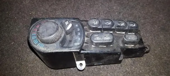 Mazda Xedos 6 Climate control unit 1464302943 146430-2943