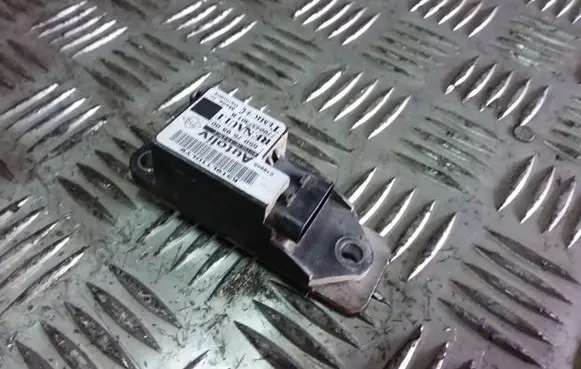 Renault Scenic I Airbag deployment crash/impact sensor 7700437301B 550759800