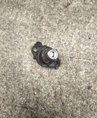 BMW 3 E36 Tailgate exterior lock 1946100