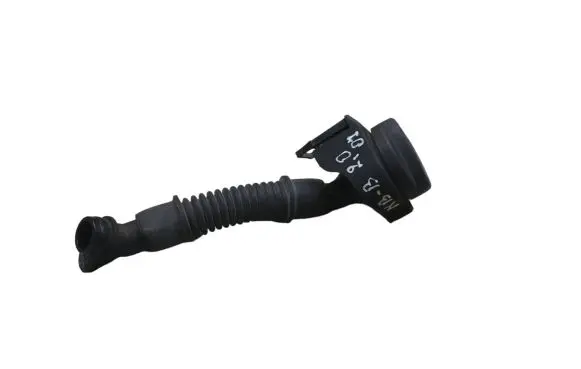 Mercedes-Benz B W245 Oil fill pipe A6400100369