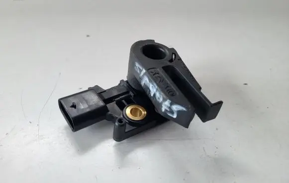 Opel Mokka B Brake pedal sensor switch 9826272080