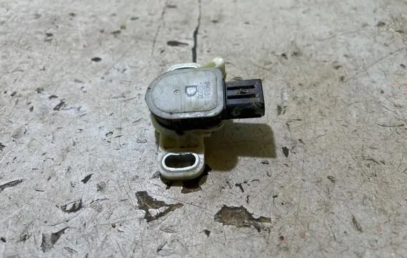 Toyota RAV 4 (XA50) Clutch pedal sensor 89510 33030