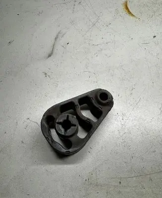 BMW 5 G30 G31 G38 Muffler mount bracket/holder 7798560 1820779856001 18207798560