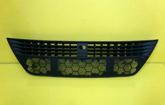 Dash center air vent grill
