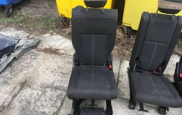 Opel Zafira C Rear seat 
