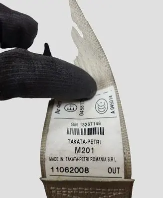 Opel Insignia A Rear seatbelt 13267148 11062008