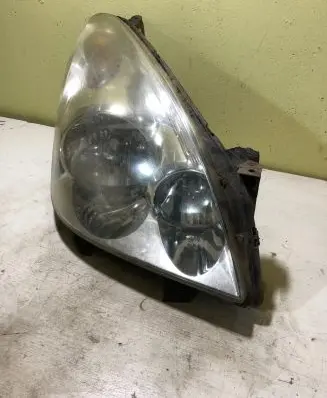 Toyota Corolla Verso E121 Headlight/headlamp