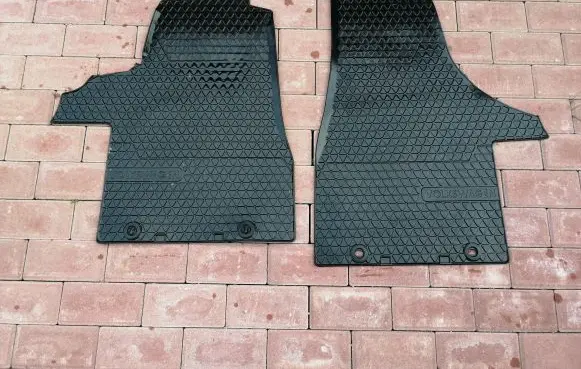 Volkswagen Transporter - Caravelle T5 Car floor mat set 7H1061501041
